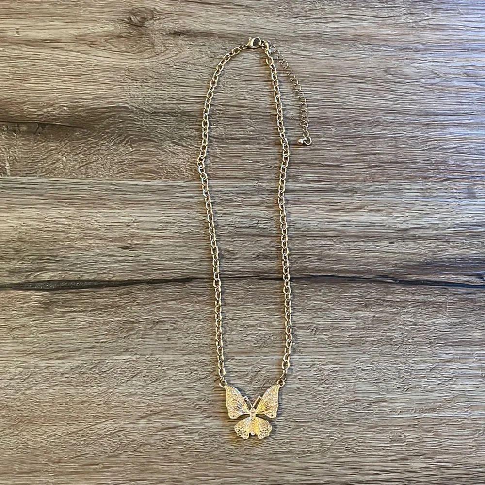 Handmade Gold Chain Butterfly Statement Necklace - Picture 2 of 3